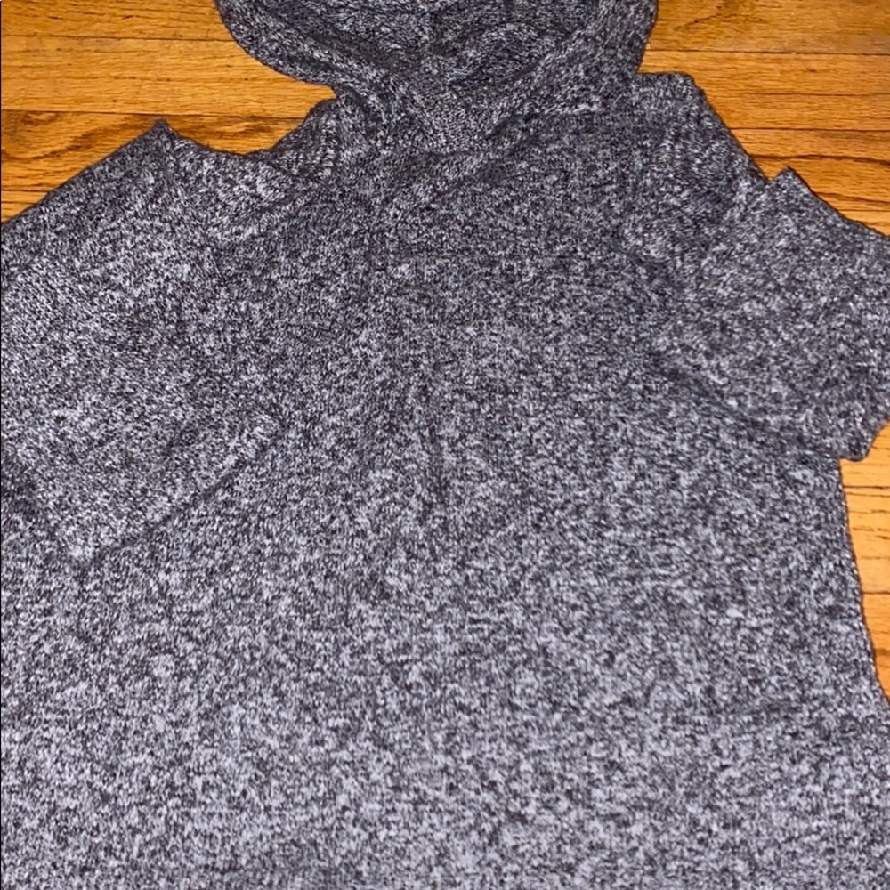 Old navy kids sweater size L